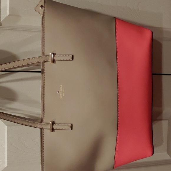 Kate Spade Two Toned bright Pink Tote Bag - Picture 2 of 7